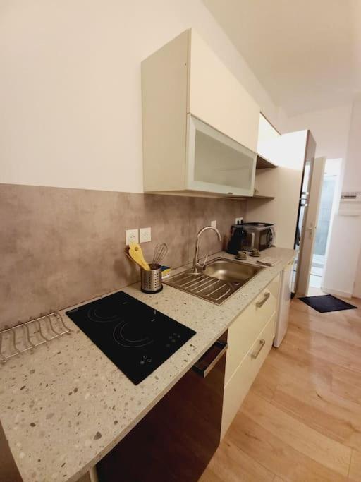 Appartamento Le 29 Studieux, wifi, à 3min de la gare sncf Agen Esterno foto